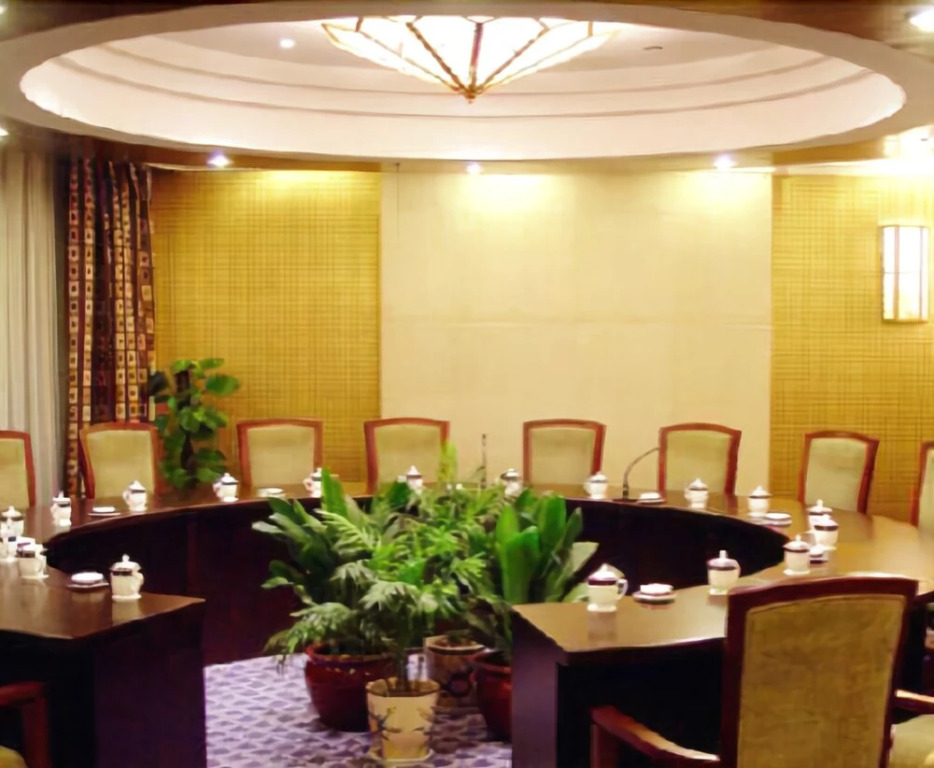 Hangzhou LongHill Hotel