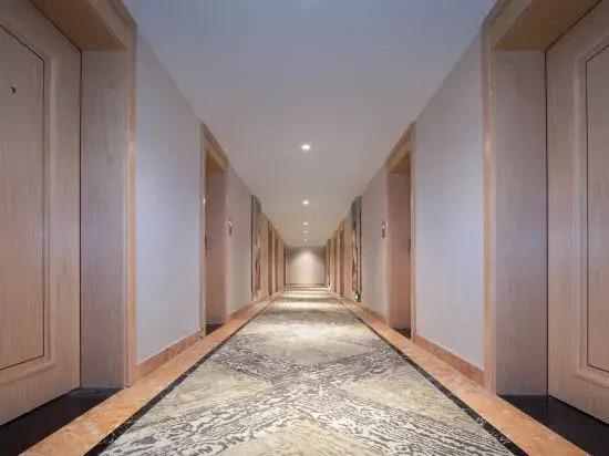 Vienna Classic Hotel (Hengdian Film and Television City Dream Valley)