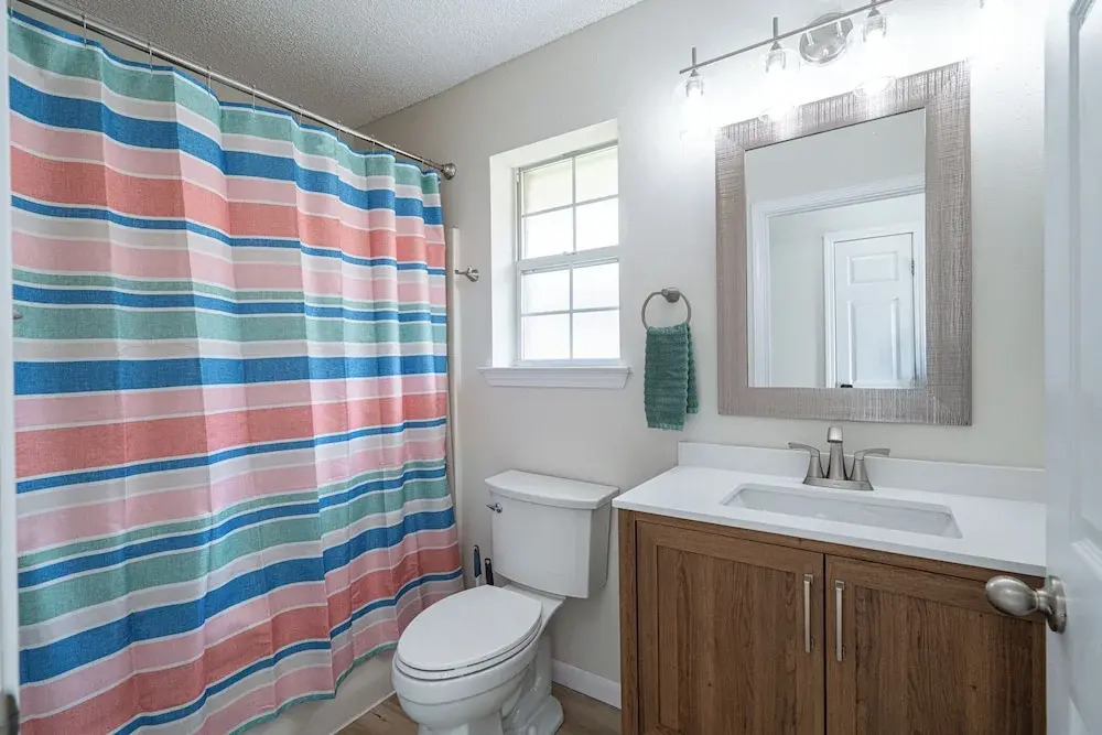 Renovated Home Near Beach and Shopping