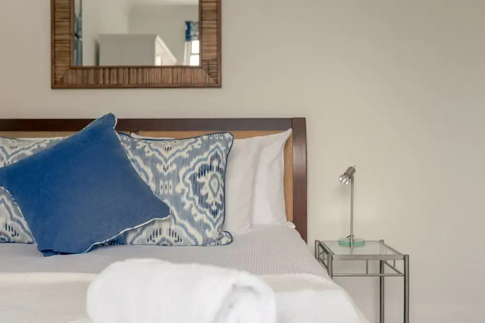 2 Bedroom Flat With Balcony In Chelsea
