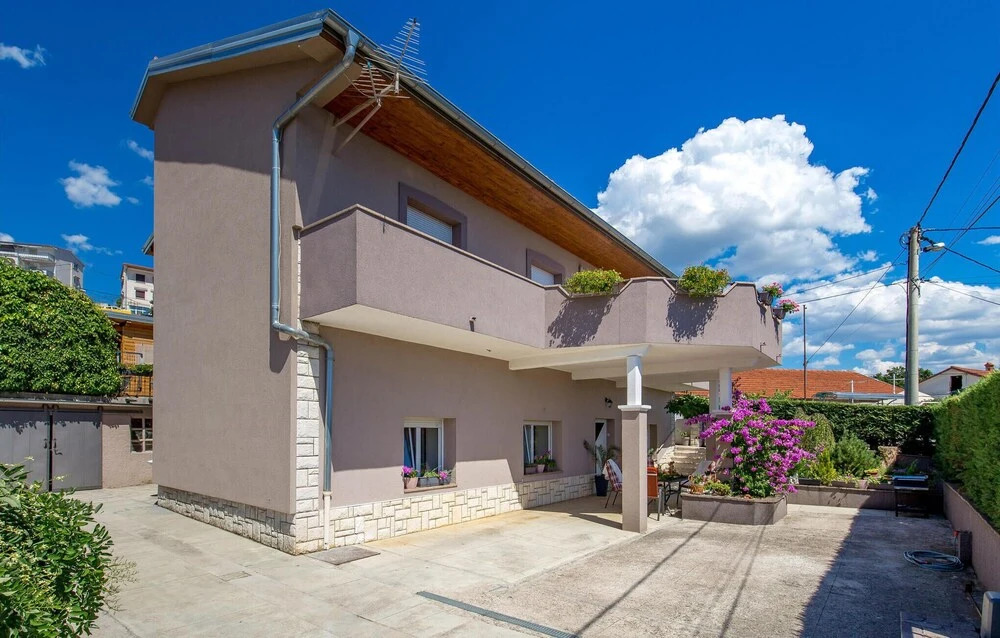 Beautiful Apartment in Rijeka With Wifi and 3 Bedrooms