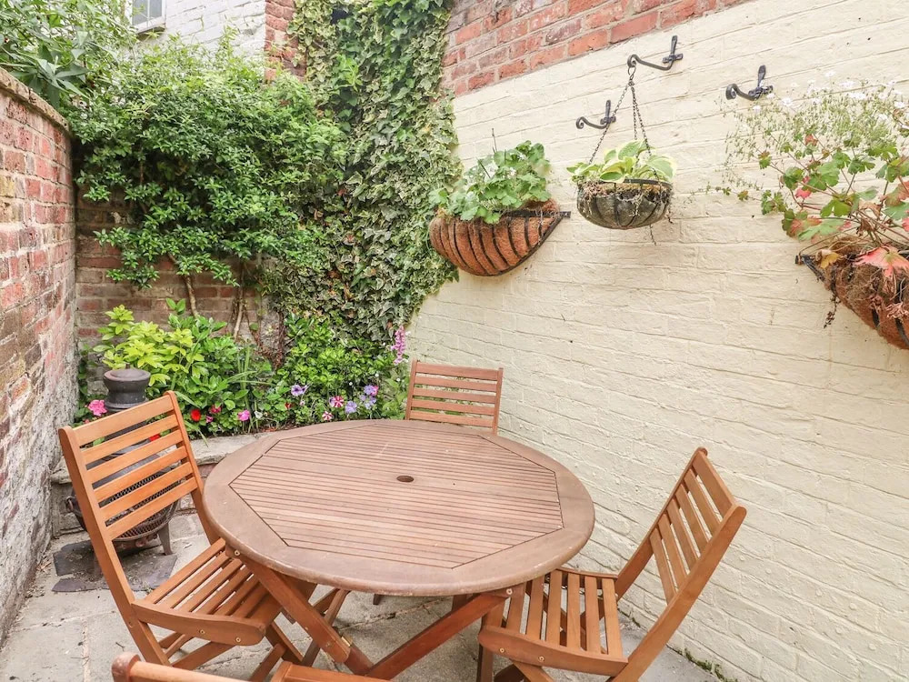 11 Buxton Road, Ashbourne