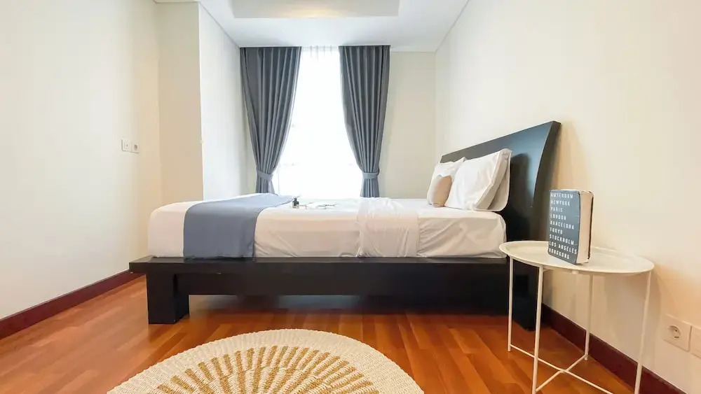 Spacious 2Br Apartment With Private Lift At The Kencana Residence
