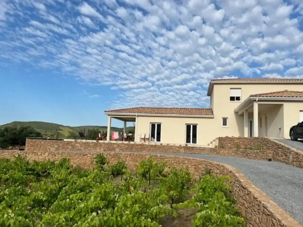 Villa lEsquirol with view and pool