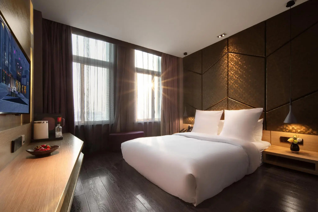 Yitel (Yangzhou Qionghua Building, Ancient Canal, Dongguan Street)