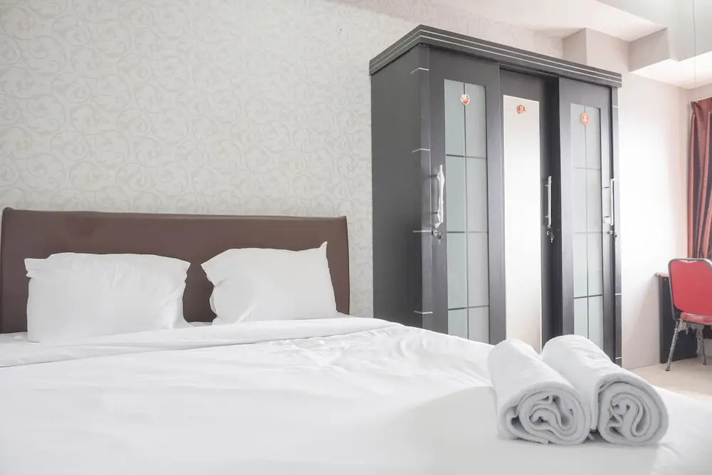 Homey And Tidy 2Br Apartment At Seasons City Latumenten