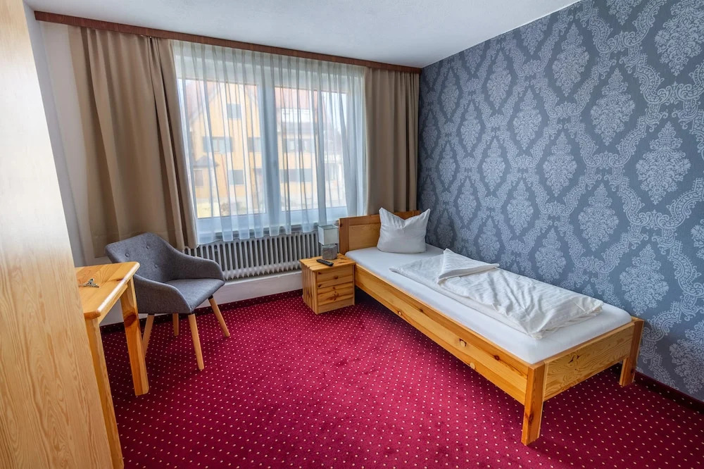 Hotel Pension Löwen nahe Feldkirch - günstige Zimmer für Urlauber, Firmen und Monteure