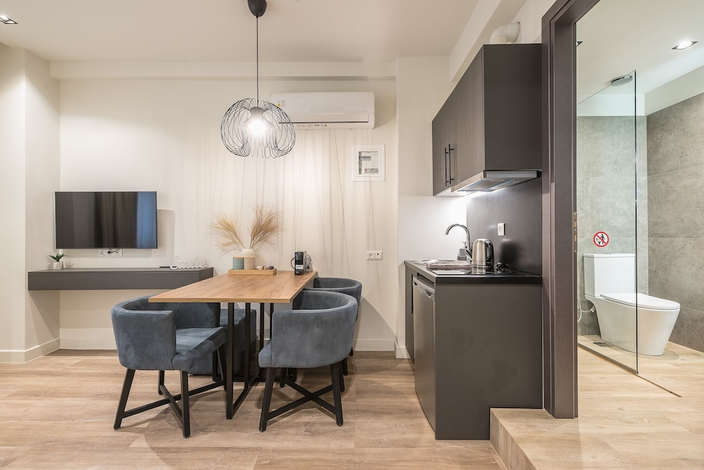 Aeiphoria Suites & Rooms - Athens