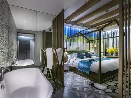 F&F Hotel