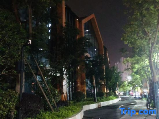 Yaqi Hotel (Ningbo Beilun Meishan Island)