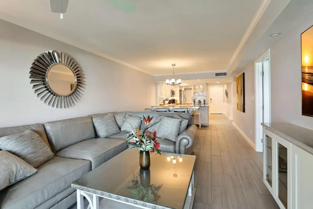 Land's End 10-403 Beach Front - Premier