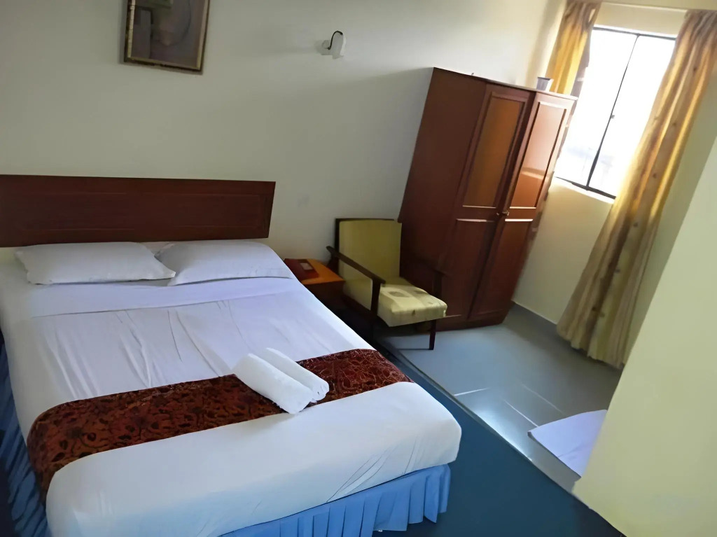 Hotel K T Mutiara