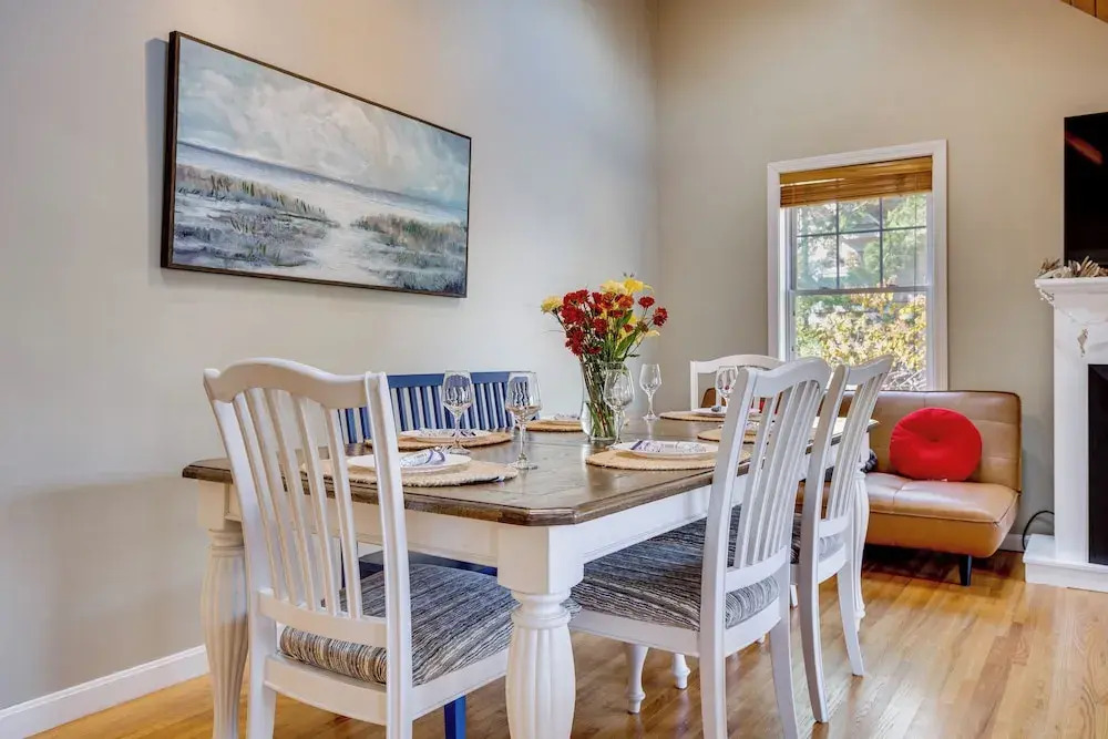 < 1 Mi to Dtwn Ogunquit! Coastal Family Retreat