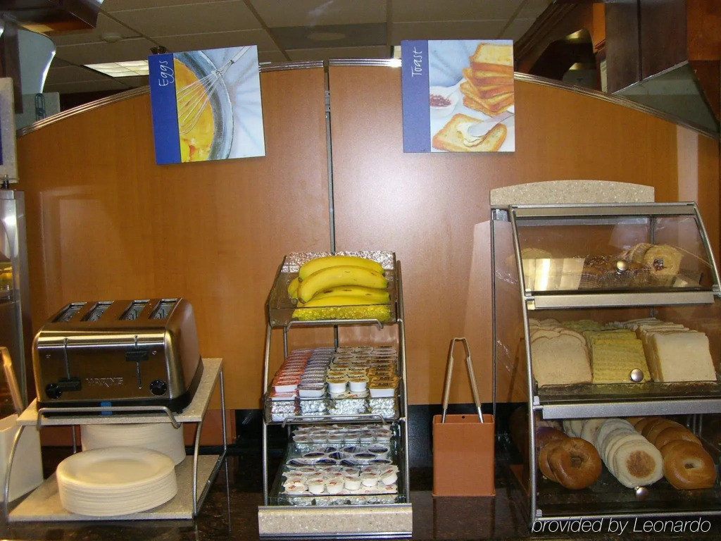Comfort Inn & Suites Houston I-10 West Energy Corridor