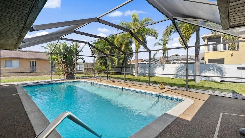 Paula`s Palm Paradise
