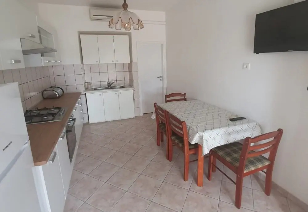 Beachfront Apartment Gaj 12