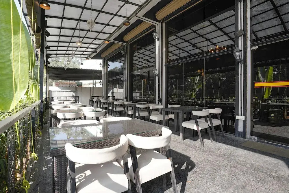 FabHotel Prime Majhali - Nr D-Mart 30M