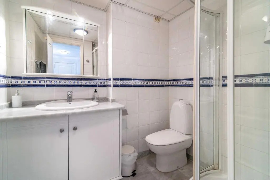 Well-located & Nice Views 2BDR Apt in Los Álamos