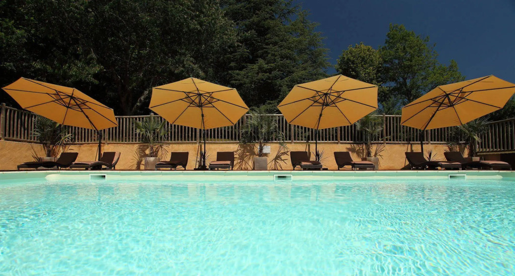 Hôtel Le Clos Roussillon