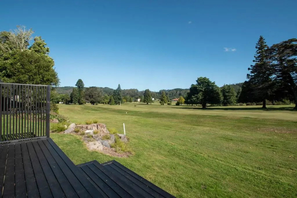 Above Par Golf Course Villa with Hot Tub 4bd3bth