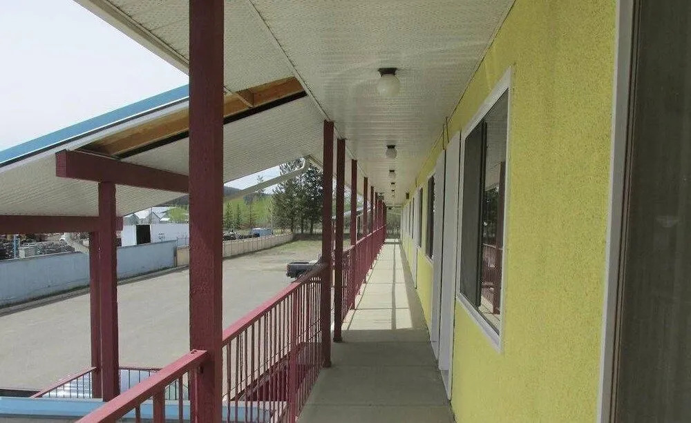 Westwood Motel 100 Mile House