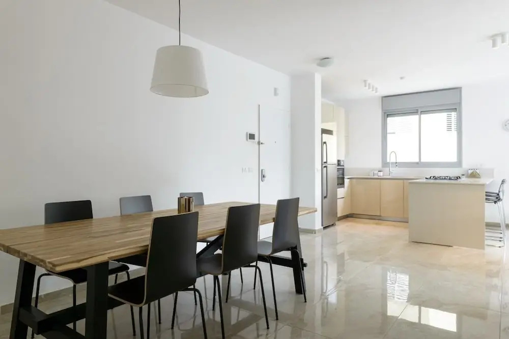 3 BDR Balcony W Parking by Banana Beach