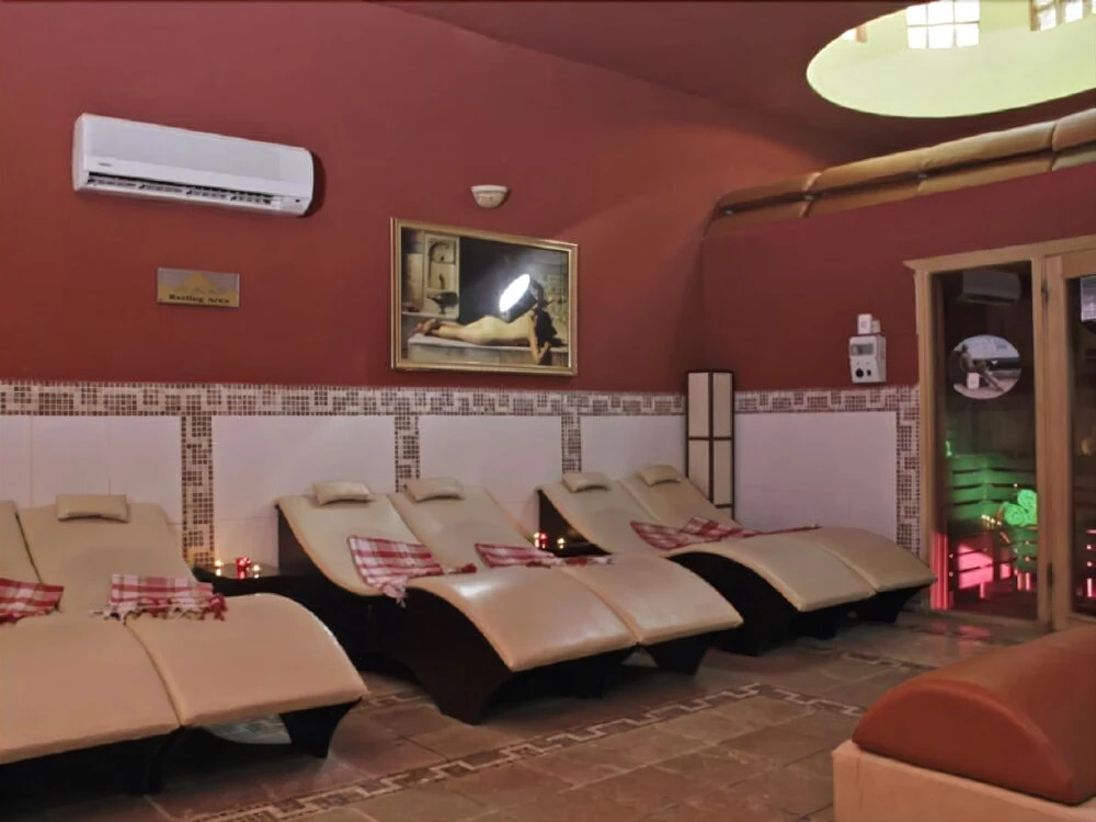 Club Sunny World (ex Orient Hill Hotel)