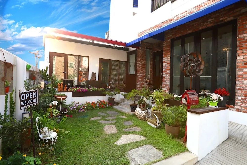 Yujung Guesthouse