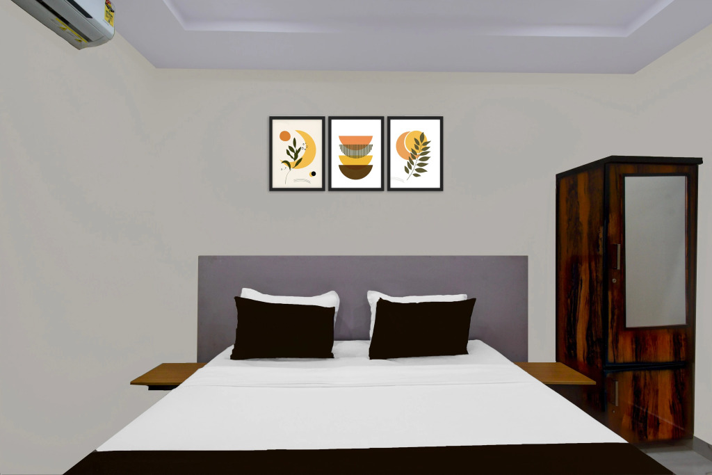 Townhouse Oak Bachupally Medical College Formerly SV Hotels