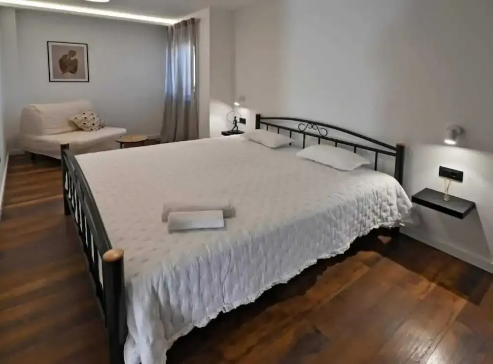 Luxury Slatine Apartments with Terrace and Garden