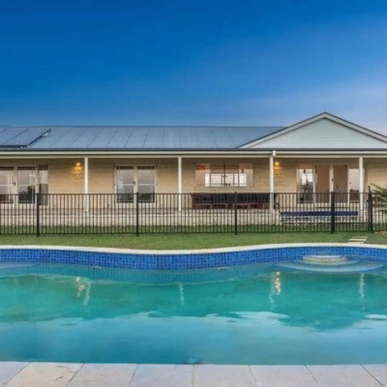 Your Luxury Escape - Byron Sunset Breeze