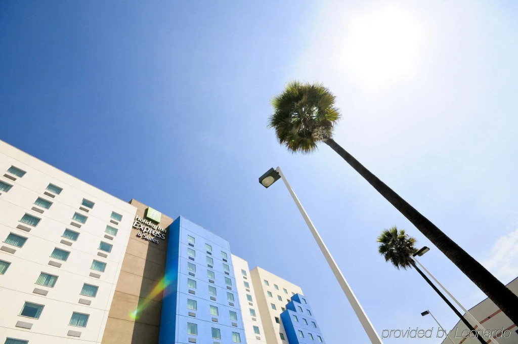 Holiday Inn Express & Suites Toluca Zona Aeropuerto by IHG