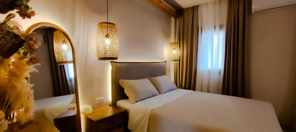 Niki Apartments