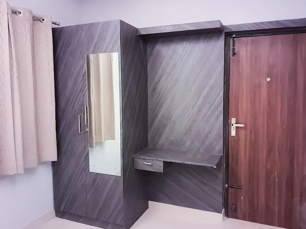 Roomshala 135 Paradise Villa Banglore