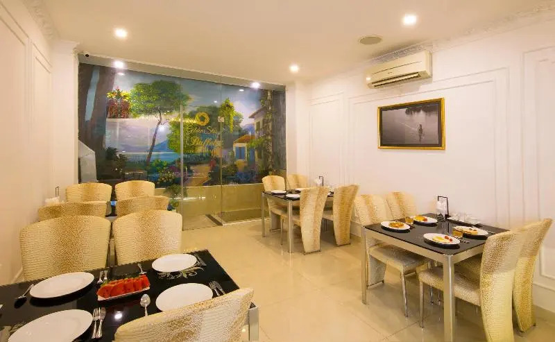 Golden Star Hotel - 60 Le Thanh Ton