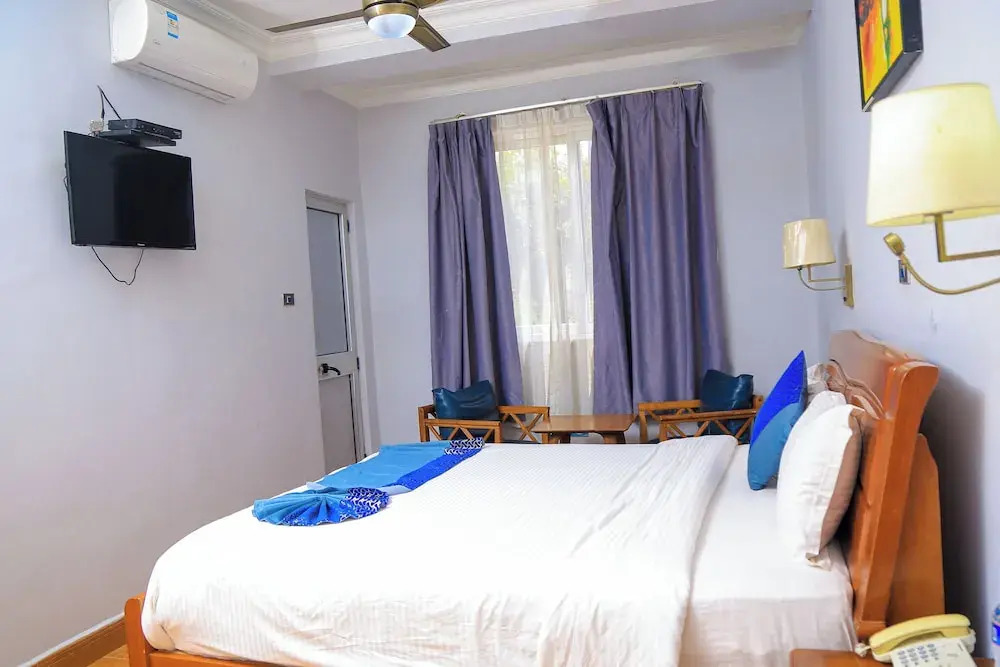 Mm Hotel