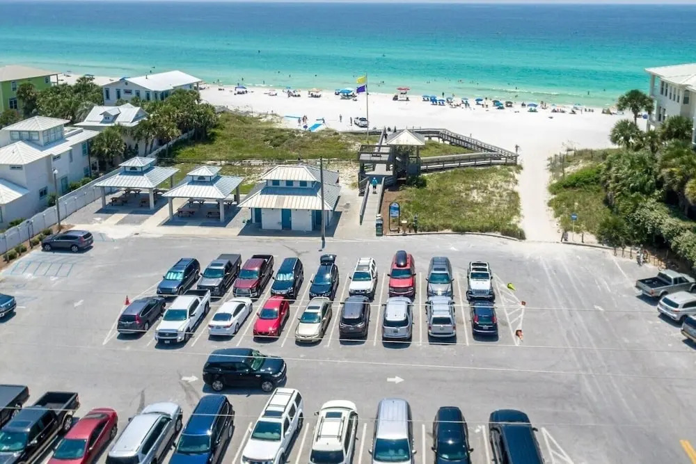 Gulf Coast Getaway 2 Bedroom Home by RedAwning