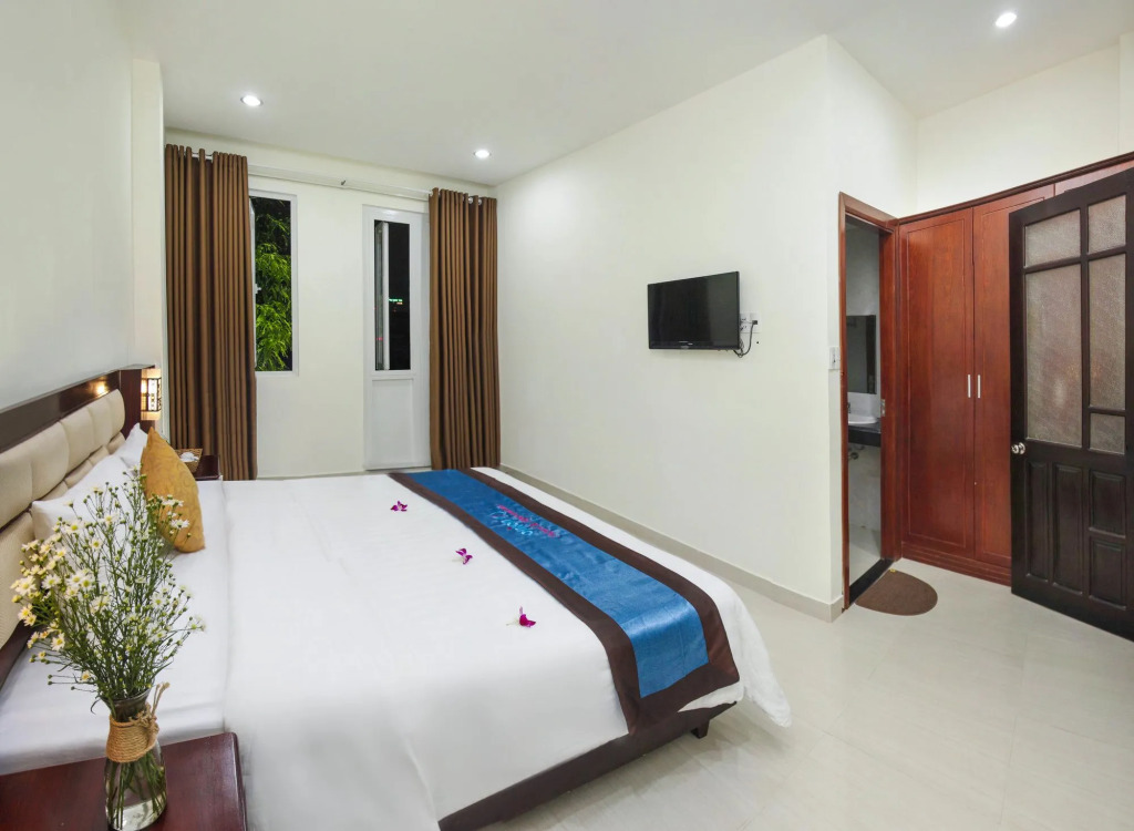 Onion Hotel & Apartments