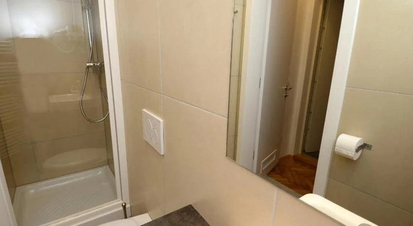 Ginger Rooms