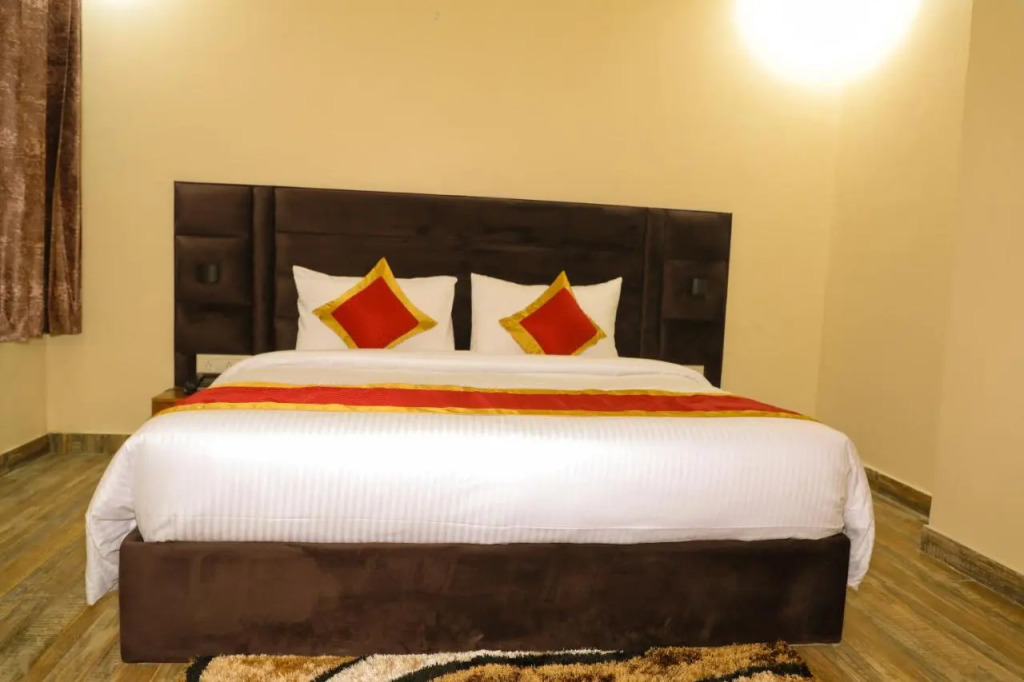 Sarla Hotel Inn