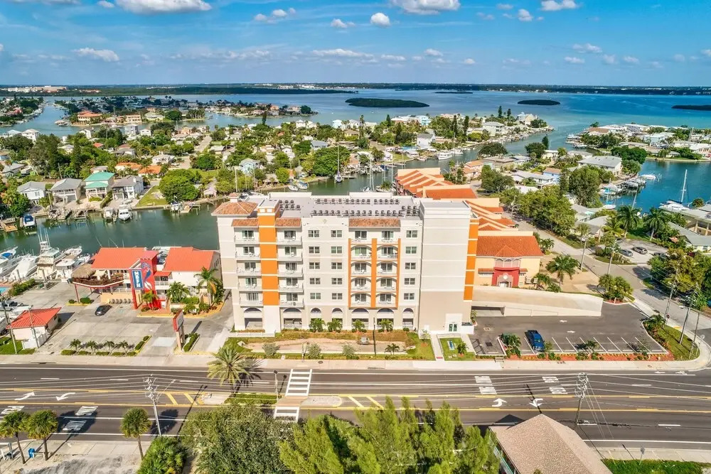 Madeira Bay Resort I 1604 Brand new With Amazing Gulf View!
