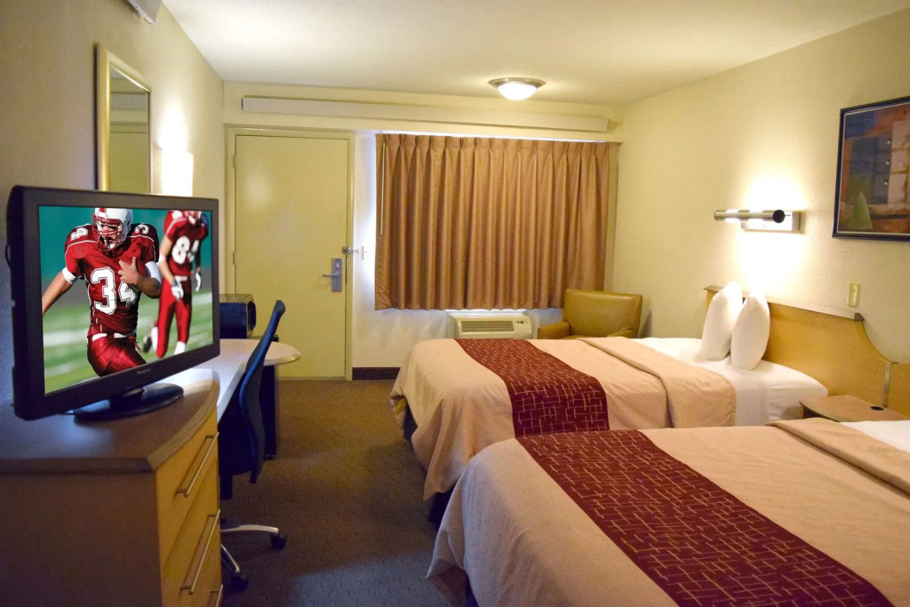 Red Roof Inn St Clairsville - Wheeling West