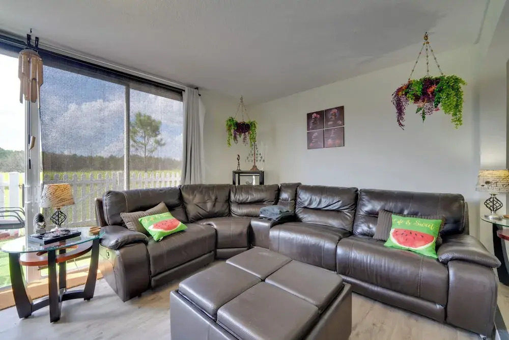 Pool + Patio: Family-friendly Townhome By Disney!