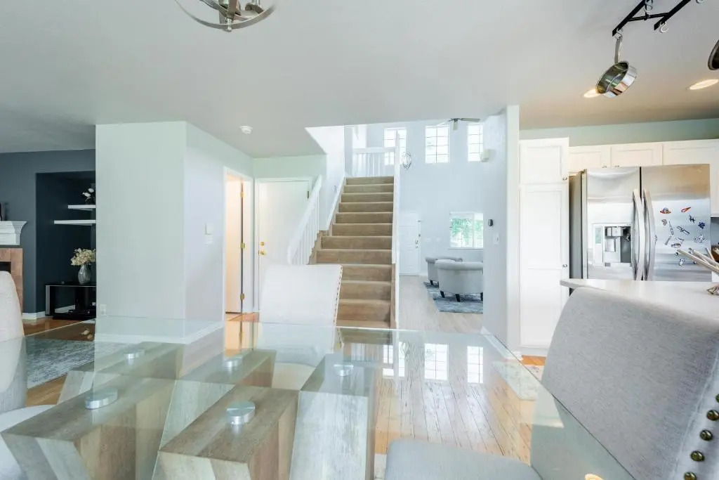Spacious 4 bedroom 3.5 bathroom residential property