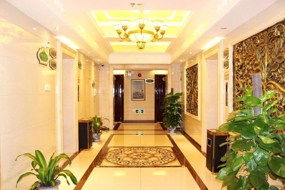 Vienna Hotel (Shenzhen Railway Station)