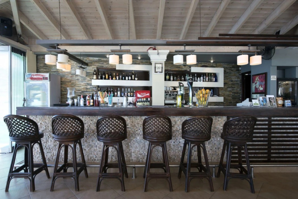 Sea Breeze Hotel & Apartments