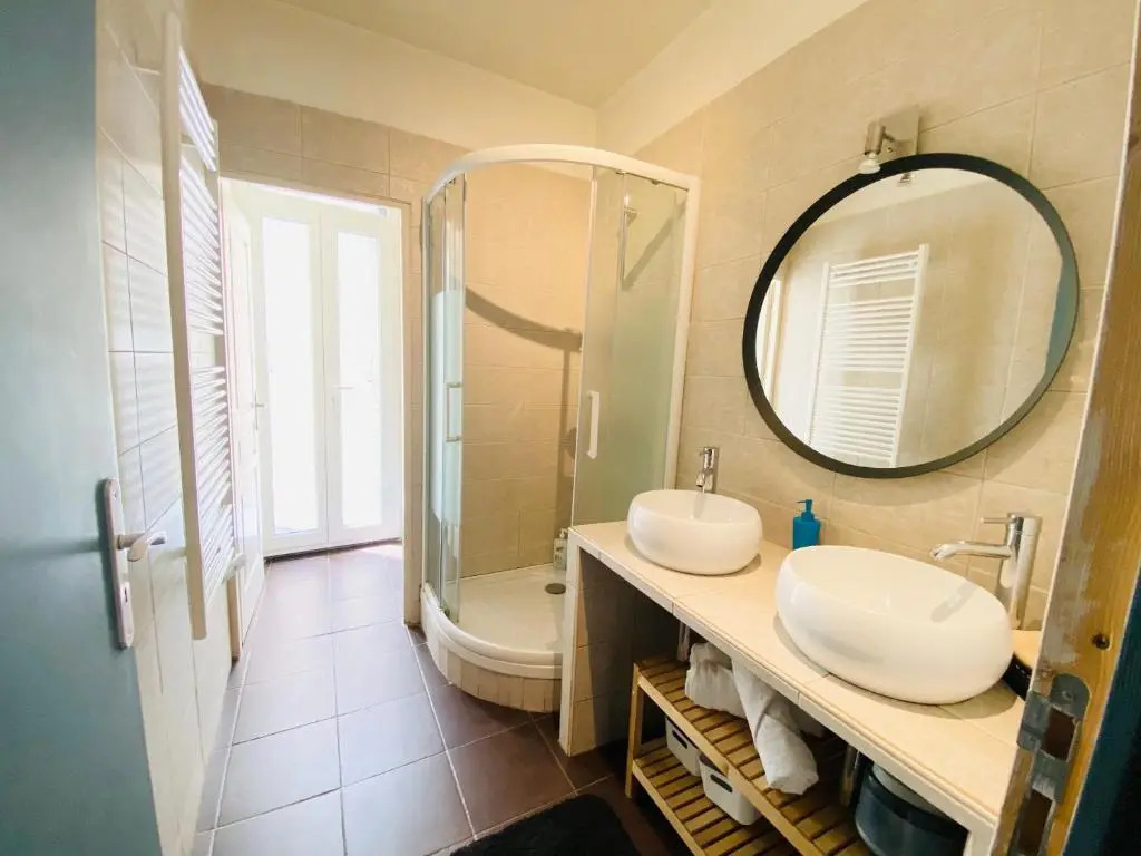 Grand appartement Place Préfecture 105m2