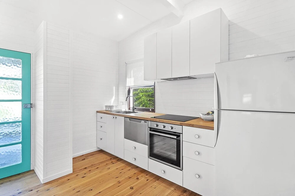 Thurlow Avenue, 48