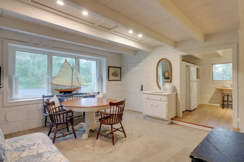 'nantucket Cottage' w/ Fishing Dock + Sunsets