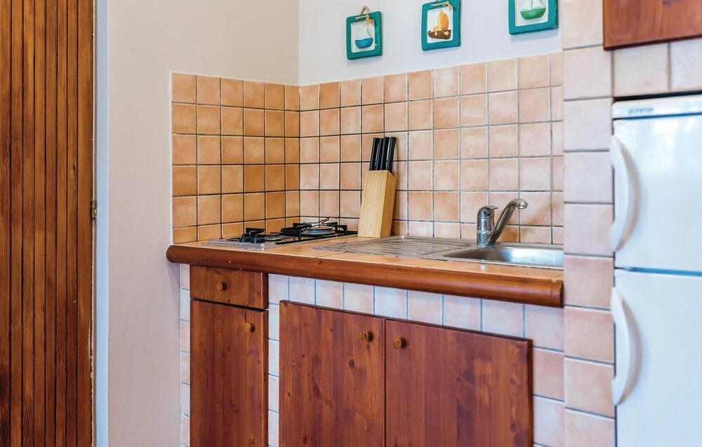 Beautiful Apartment in Grebastica With 2 Bedrooms and Wifi